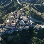Palazzo Dei Poeti