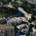 Palazzo Dei Poeti 3* Tursi