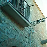 Palazzo Dei Poeti 3*
