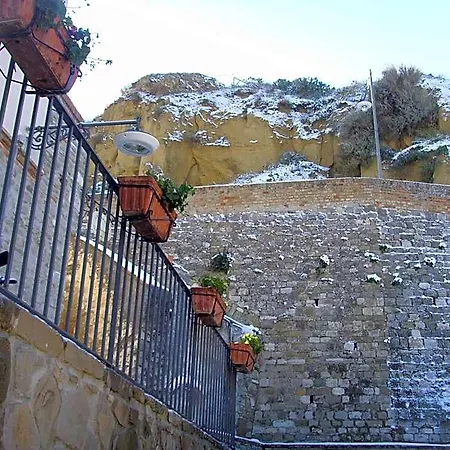 Palazzo Dei Poeti 3*