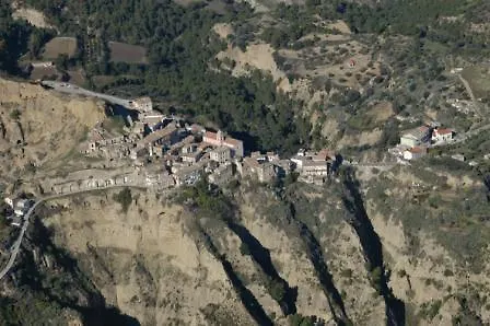 Palazzo Dei Poeti 3*