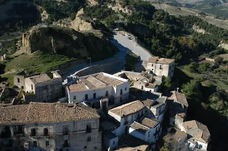 Palazzo Dei Poeti 3* Tursi