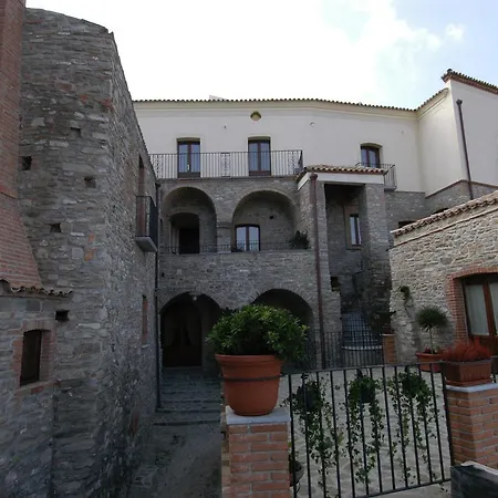 Palazzo Dei Poeti Hotel Tursi