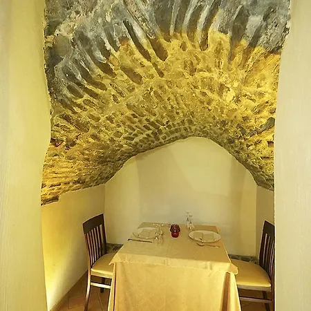 Palazzo Dei Poeti Otel 3*