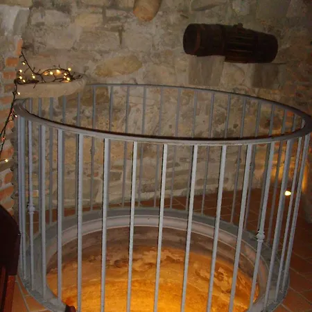 Palazzo Dei Poeti 3*