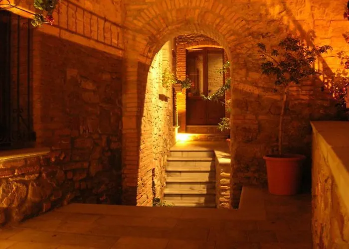 Palazzo Dei Poeti Hotel 3*